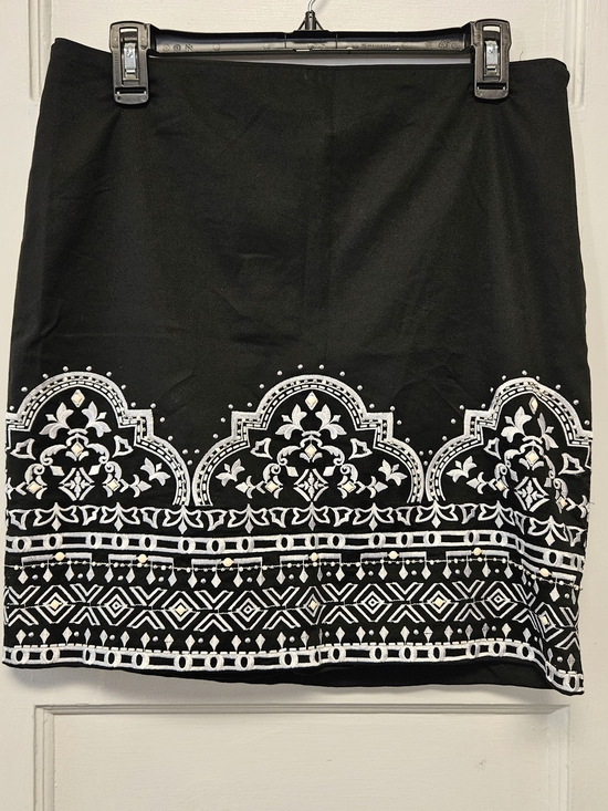 White House Black Market Dresses & Skirts - White House Black Market Black Pencil Skirt with White Embroidery